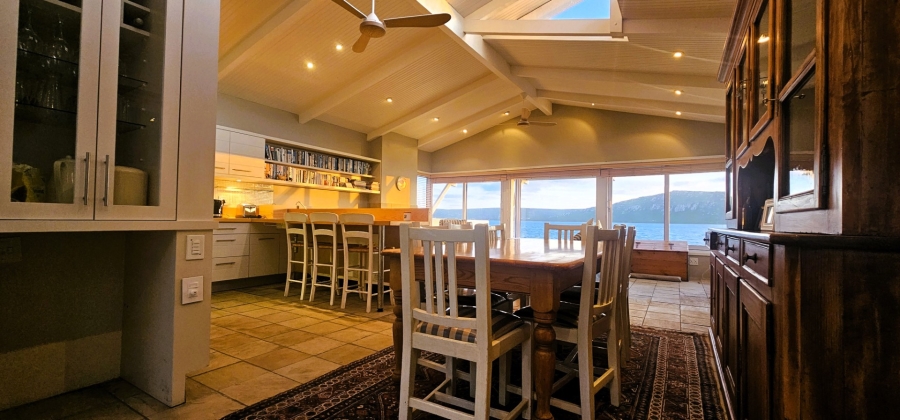 3 Bedroom Property for Sale in Middedorp Western Cape